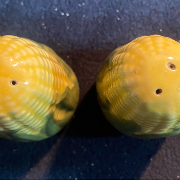 VTG Shawnee Pottery Corn King Salt & Pepper Shakers 3 1/2" - Picture 2 of 4